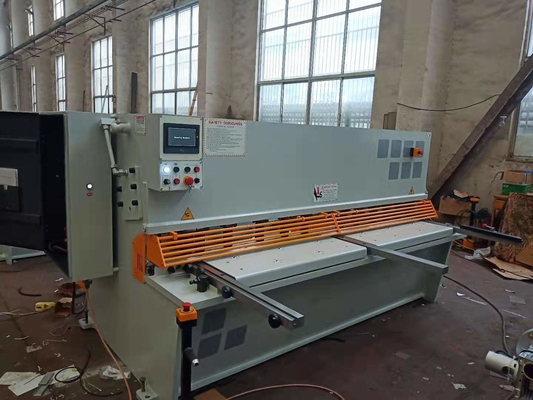Máquina de corte hidráulica automática CNC